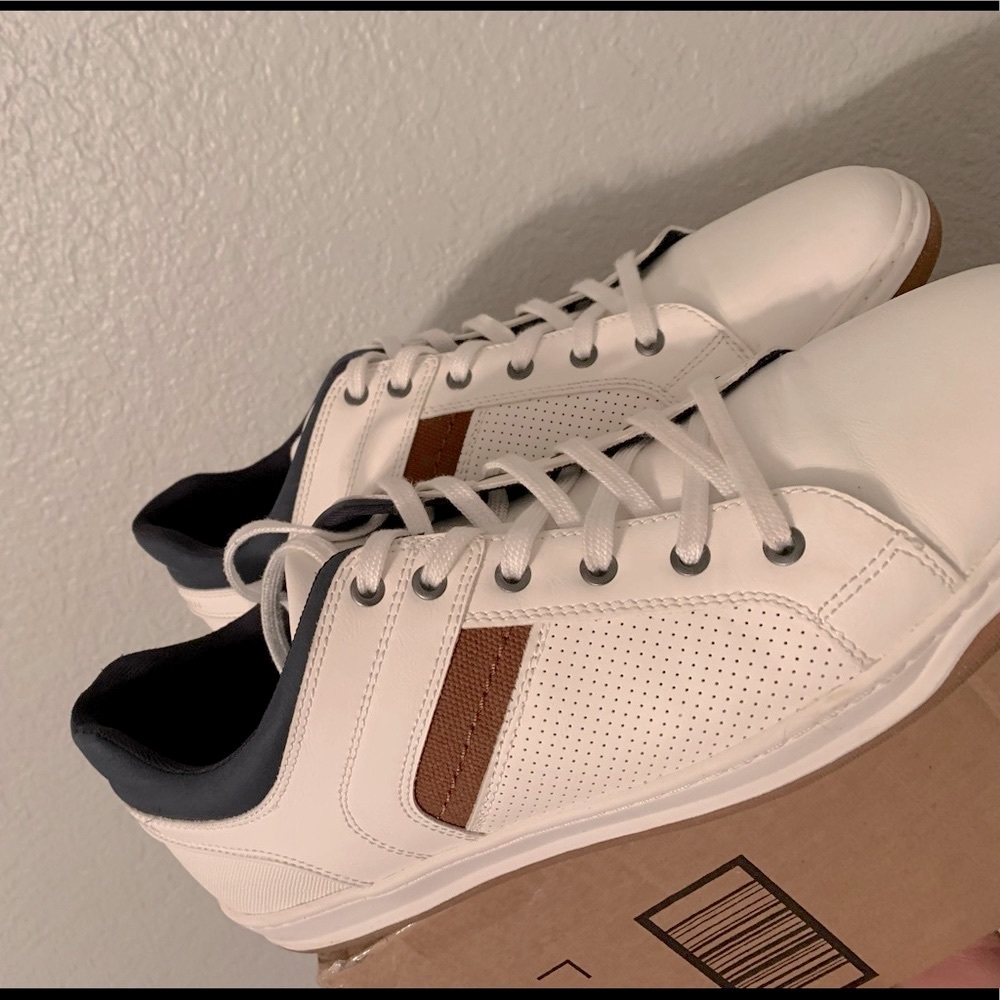 Aldo men white sneakers size 11